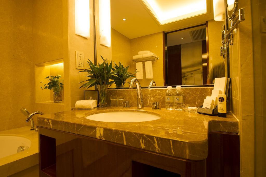Yang Peng Jin Jiang Hotel Янчжоу Экстерьер фото